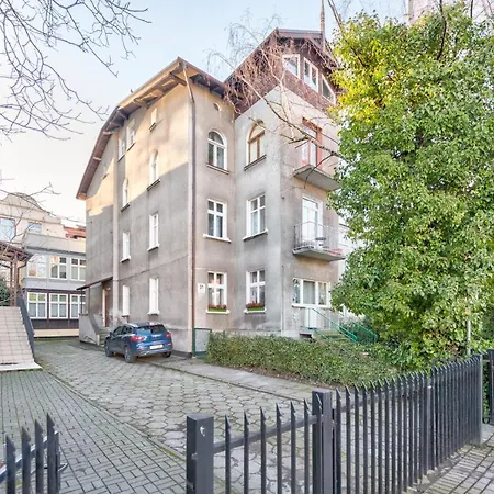 Apartment Dom & House - Kamienica Sopocka 150 Metrow Od Plazy