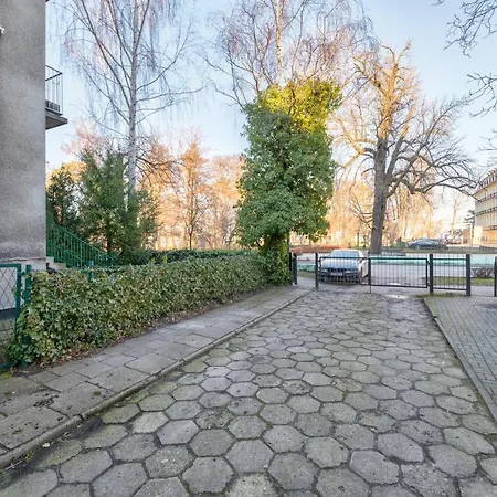 Apartment Dom & House - Kamienica Sopocka 150 Metrow Od Plazy *