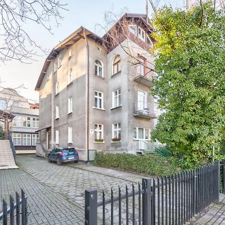 Kamienica Sopocka 150 Metrow Od Plazy & By Renters Apartamento Sopot