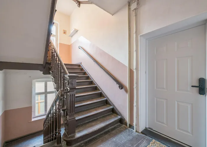 Apartamento Kamienica Sopocka 150 Metrow Od Plazy & By Renters *