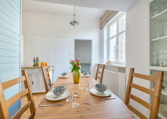 Apartamento Kamienica Sopocka 150 Metrow Od Plazy & By Renters