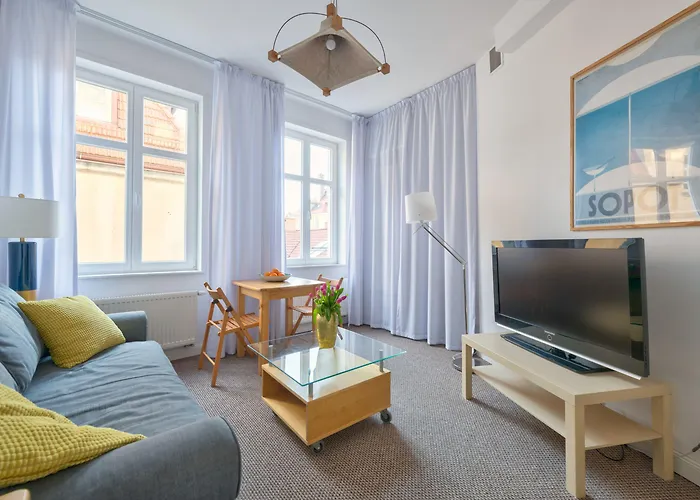Apartamento Kamienica Sopocka 150 Metrow Od Plazy & By Renters