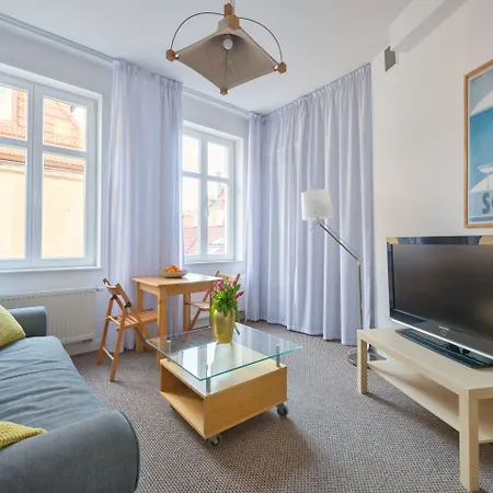 Apartmán Kamienica Sopocka 150 Metrow Od Plazy & By Renters