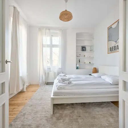 Apartmán Kamienica Sopocka 150 Metrow Od Plazy & By Renters