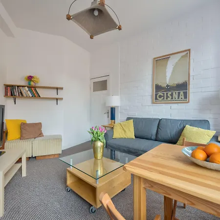 Kamienica Sopocka 150 Metrow Od Plazy & By Renters Apartmán